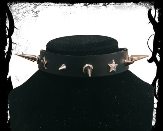 Spikey Star Choker