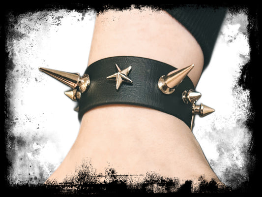 The Spikey Star Cuff